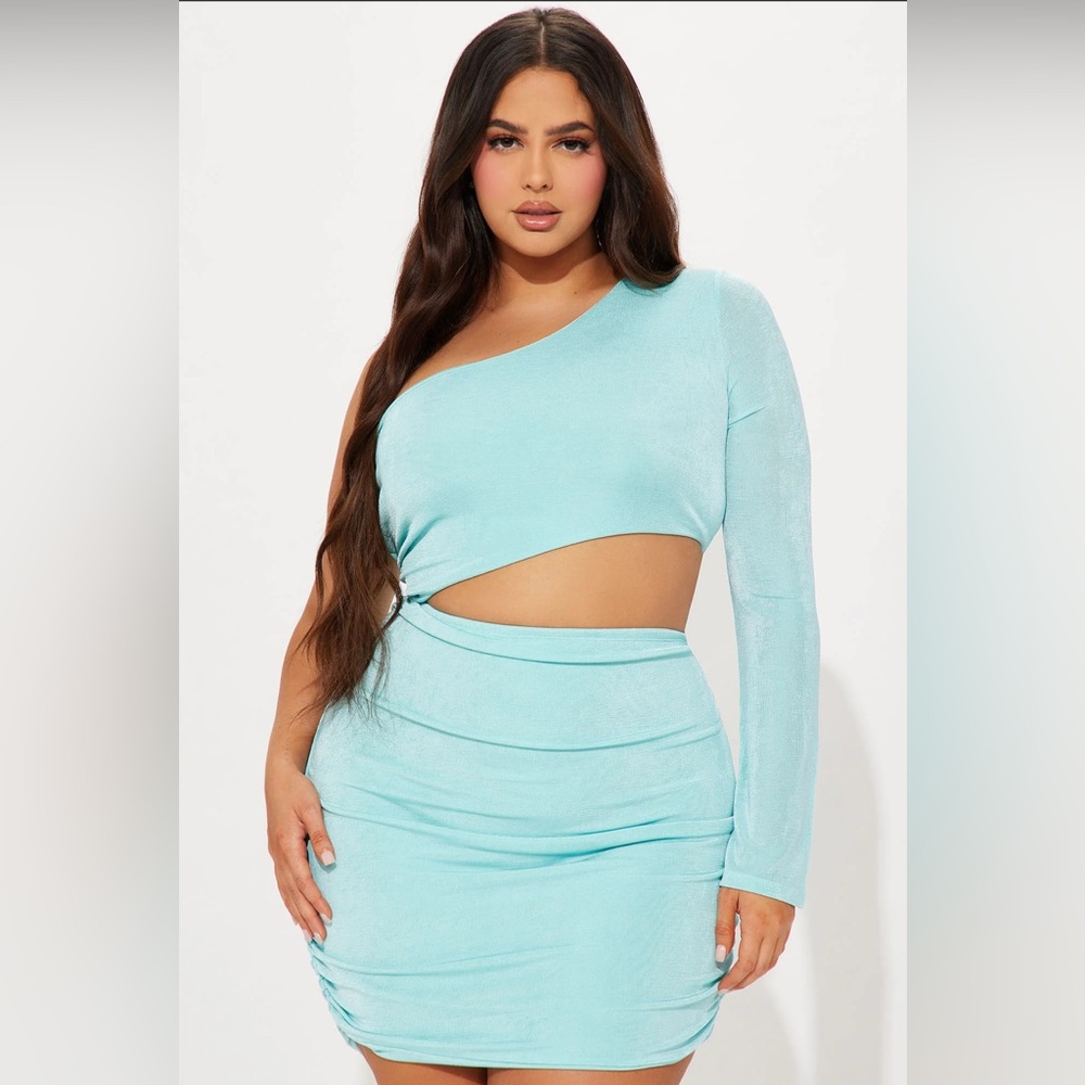 🚨-SOLD- ON MECARI🚨